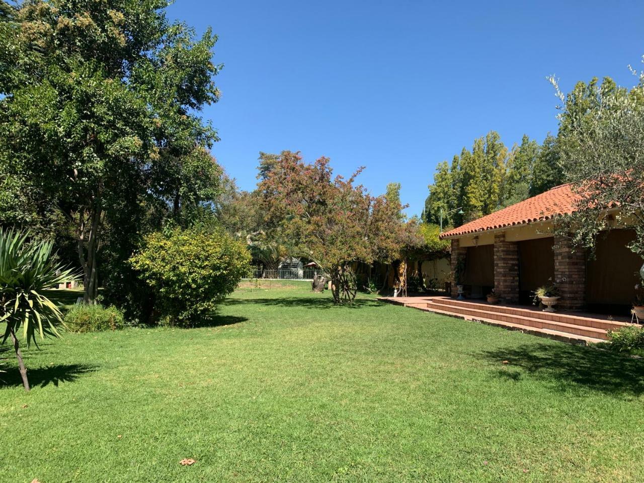 Quinta Ugarte Panzió Lujan de Cuyo Kültér fotó